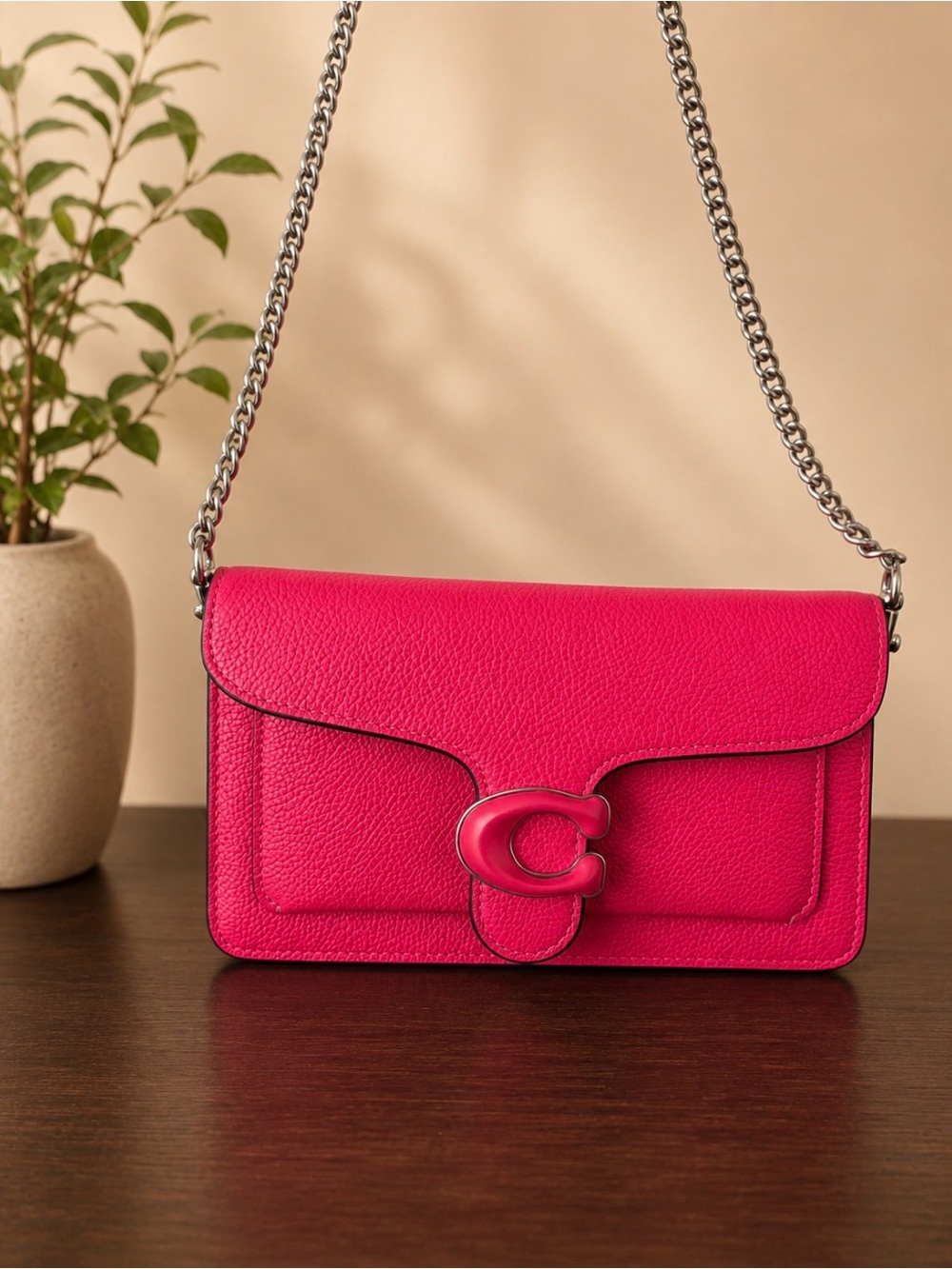Coach Tabby 19 in dragonfruit - Chain Shoulder Bag